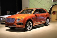 Bentley prezentuje SUVa