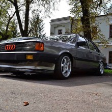 Audi b2 