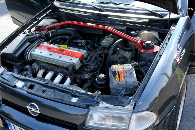 Astra Gsi 16v